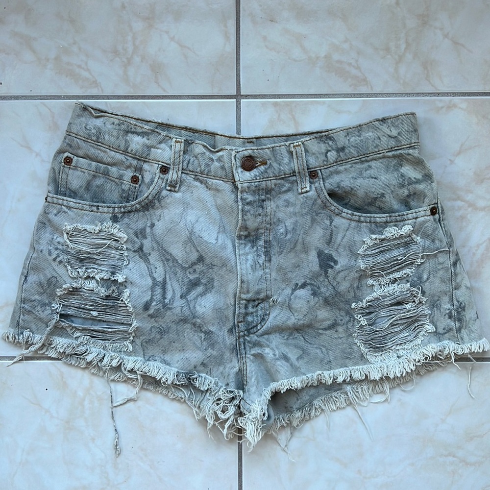 Vintage Levi’s 550 Shorts - image 1